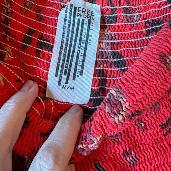 Free People off the shoulder smocked floral boho mini dress size medium - Picture 5 of 5